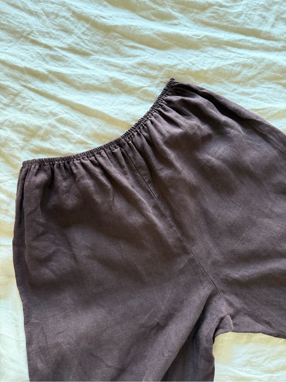 DONNI simple linen pant in Espresso - Picture 4 of 7